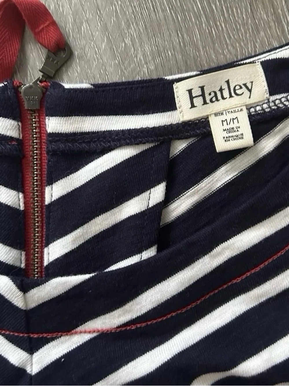 Women’s Hatley Cheveron Wore And Navy Striped Dress With Red Bottom Size Medium - Picture 4 of 4